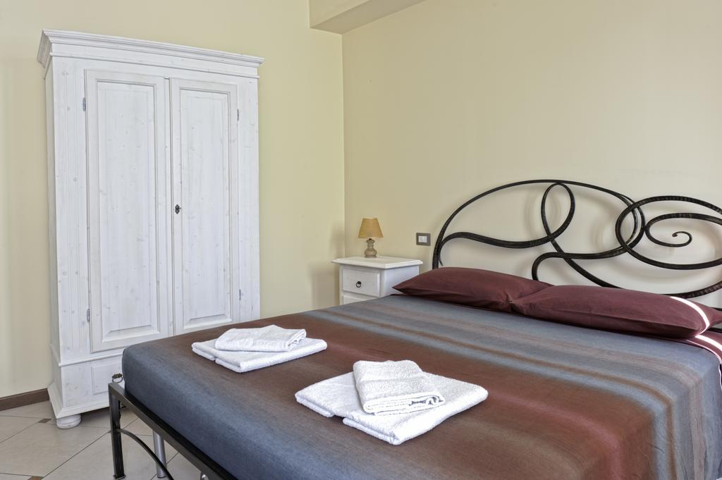 فيرونا B&B 2 Terrazze الغرفة الصورة
