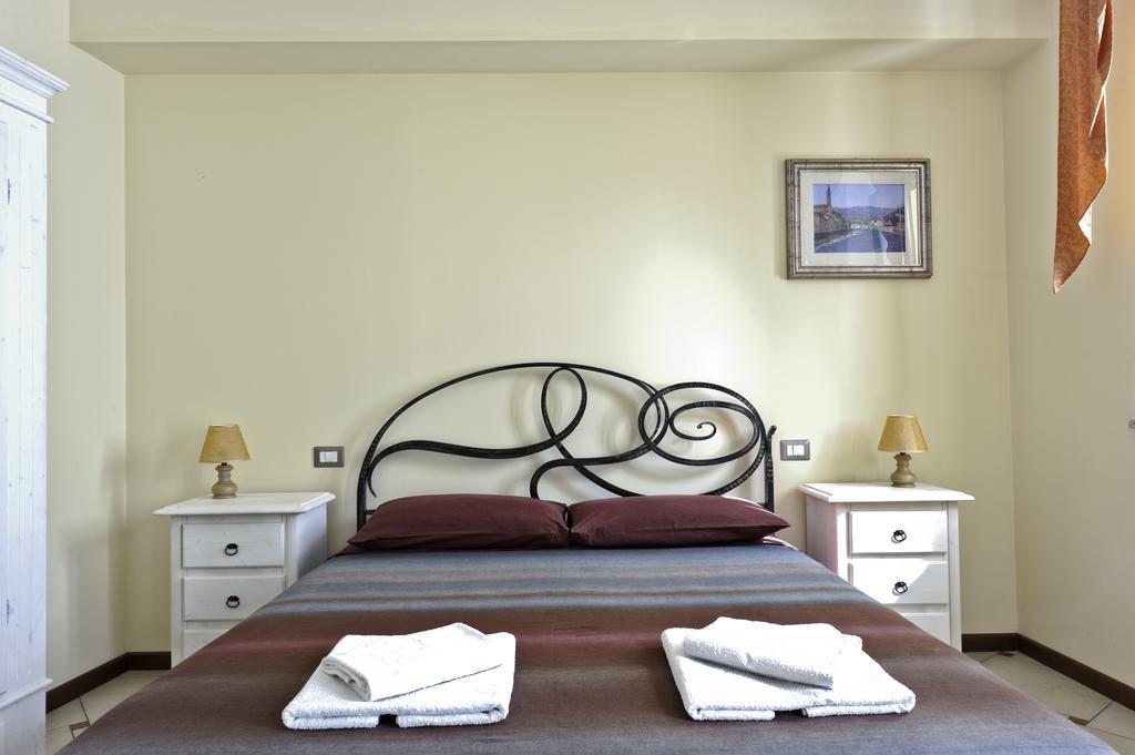 فيرونا B&B 2 Terrazze الغرفة الصورة